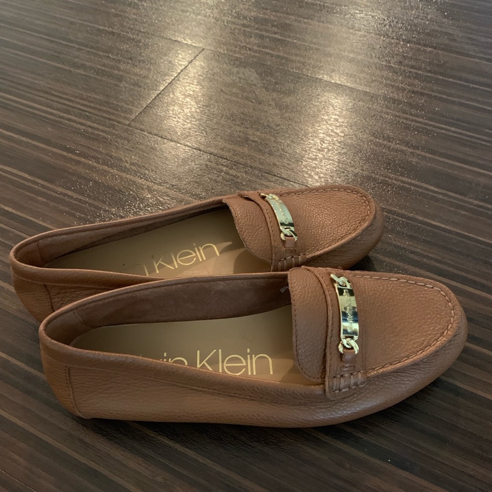 Like new! Calvin Klein Loafers